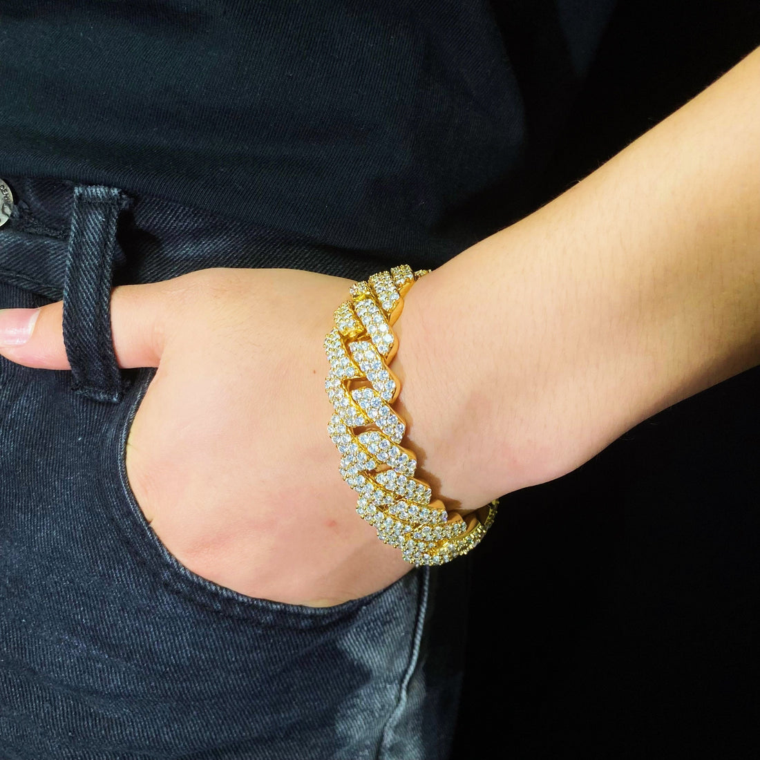 19 mm Cubaanse schakelarmband met diamanten