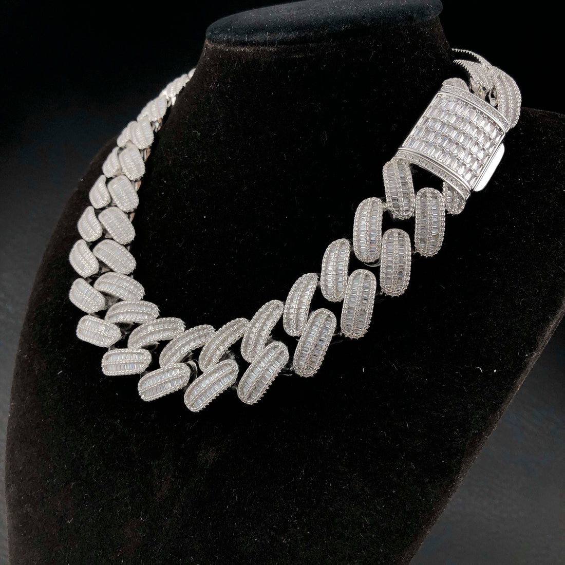 26 mm diamanten baguette Cubaanse ketting