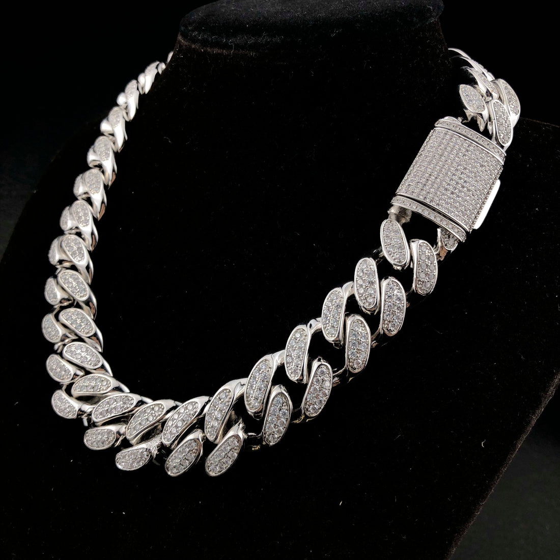 19 mm diamanten Cubaanse ketting