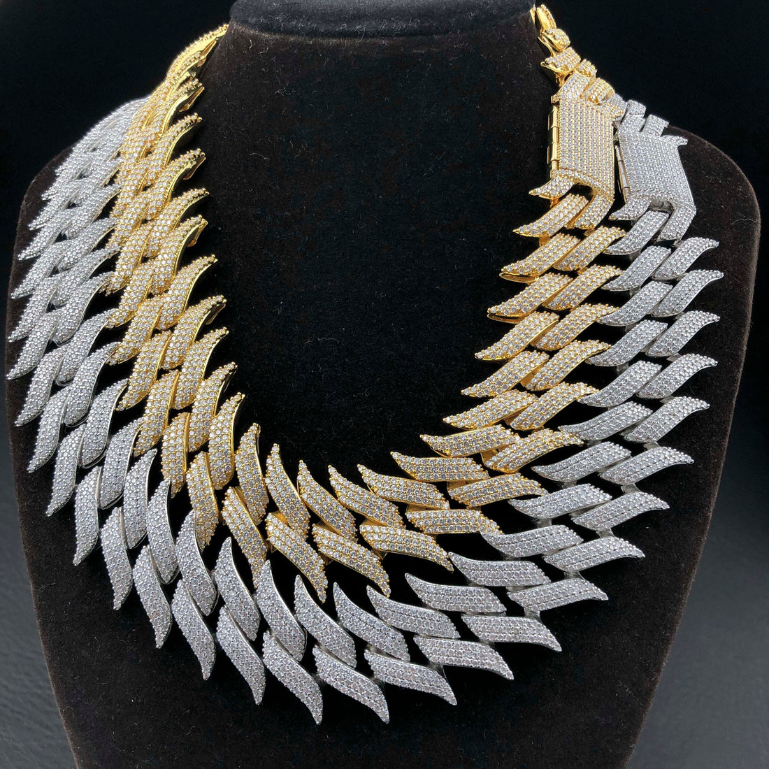 30 mm Cubaanse ketting met spikes
