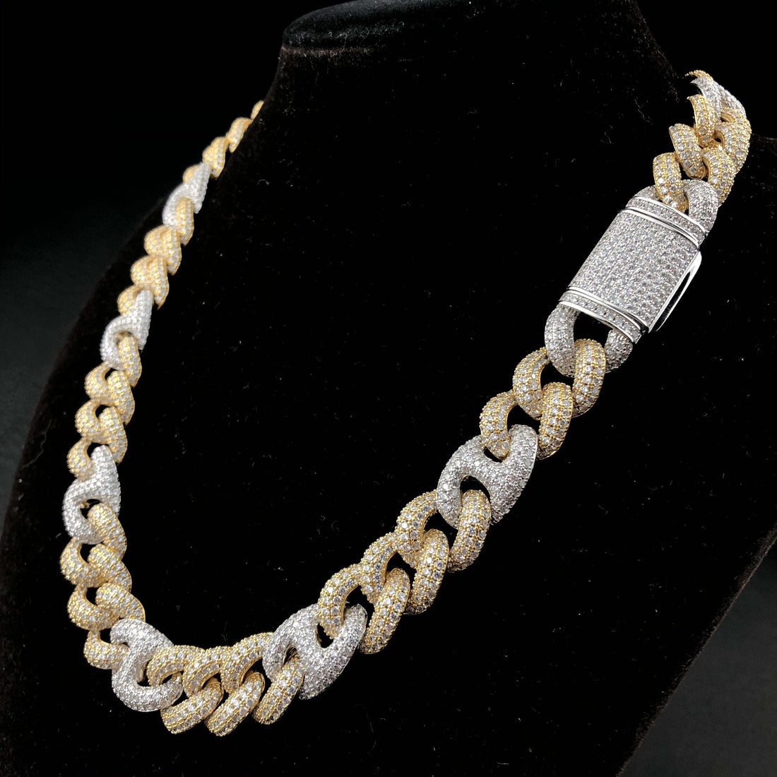 2-kleurige Cubaanse diamanten ketting