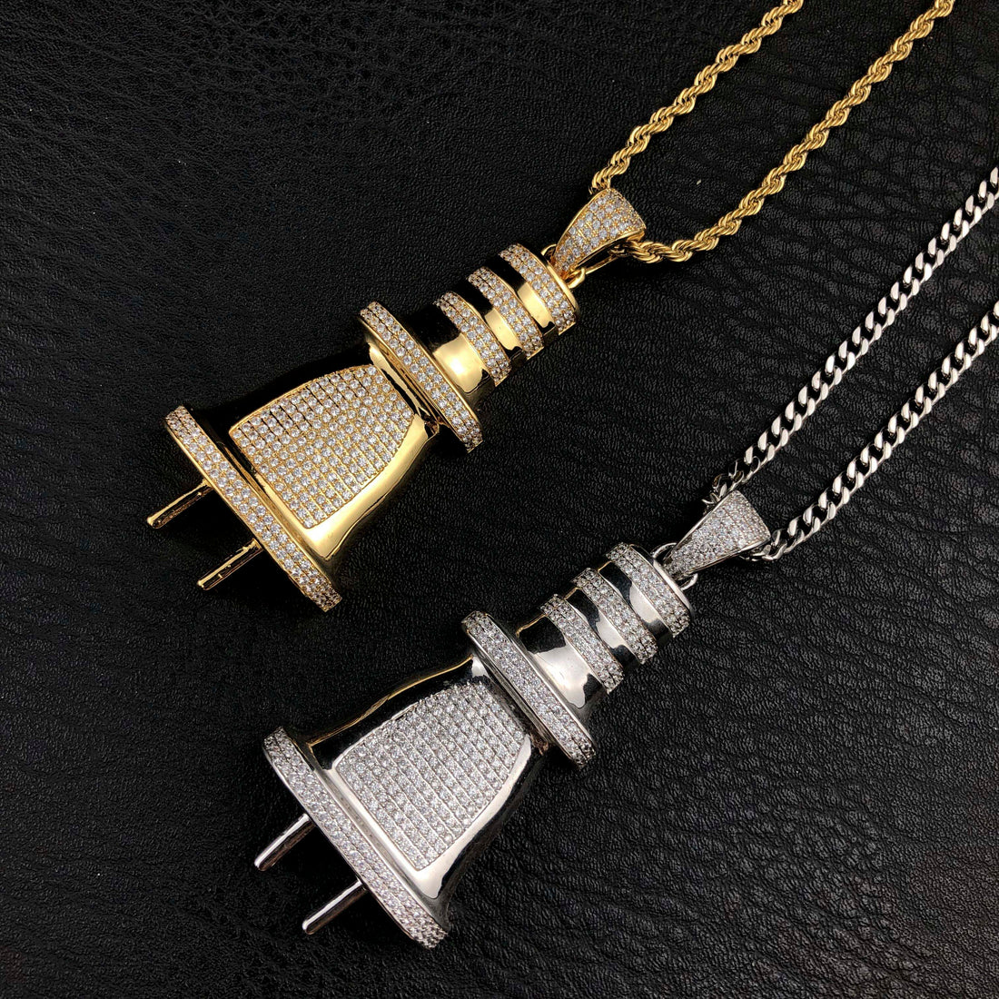Socket hanger