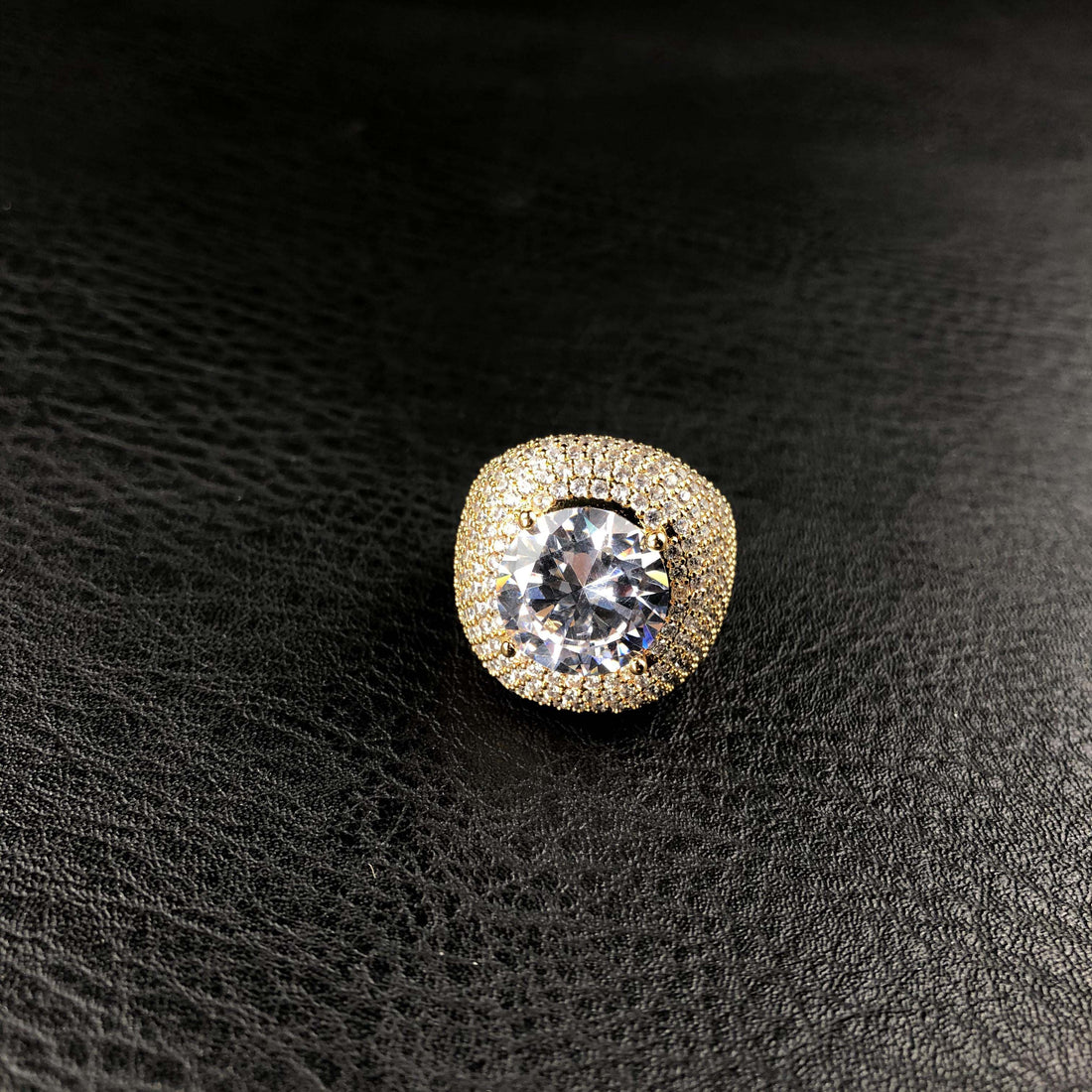 Ring met diamanten clusterband