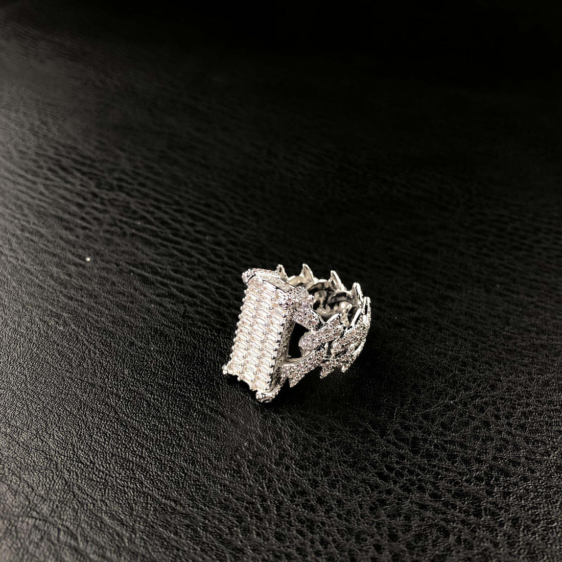 Baguette Diamant Cluster Ring I