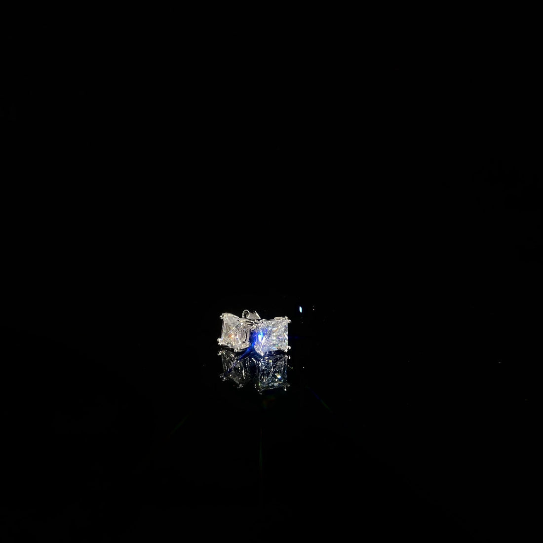 14k vierkante geslepen diamanten oorbellen - paar