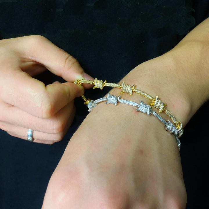 Armband met diamantprikkeldraad