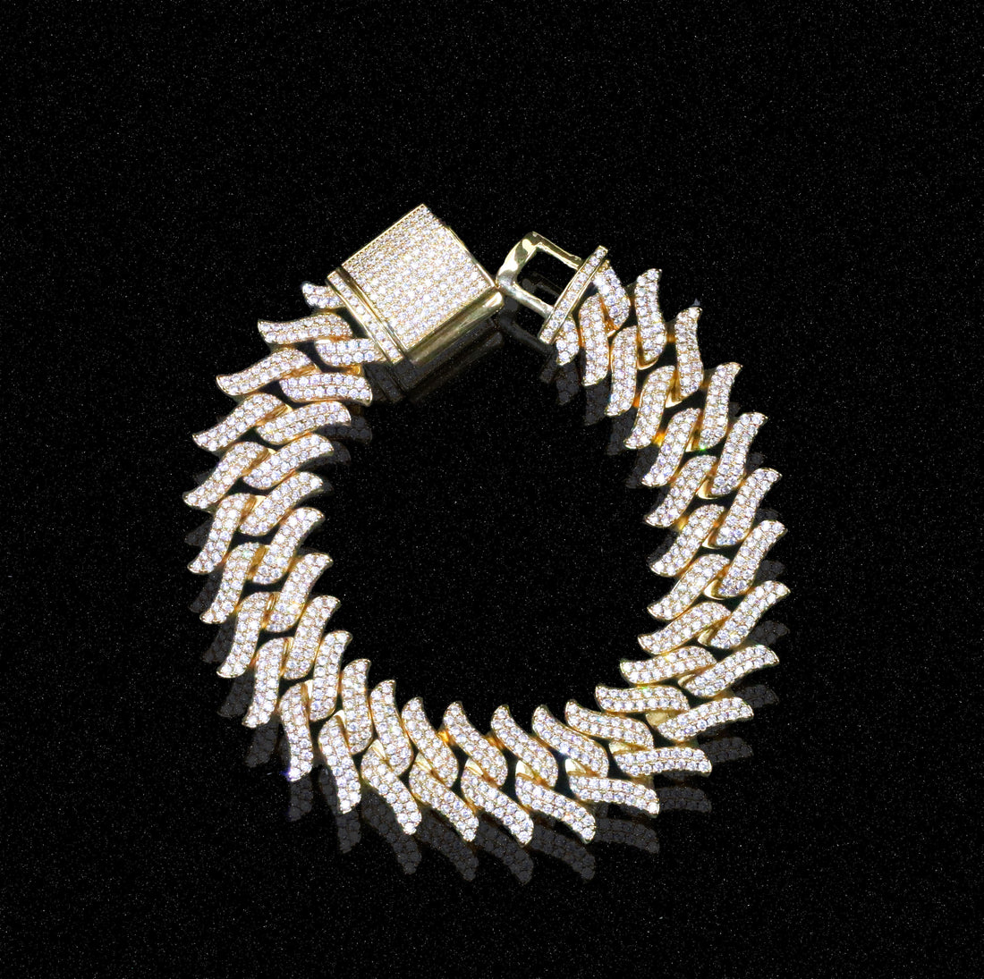 15 mm Cubaanse armband met diamanten en spikes