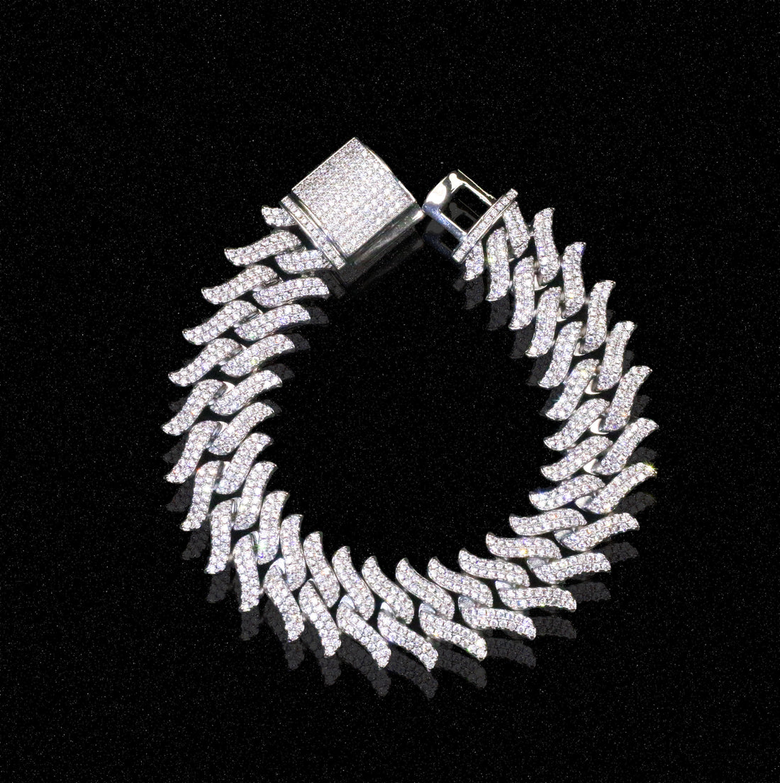 15 mm Cubaanse armband met diamanten en spikes