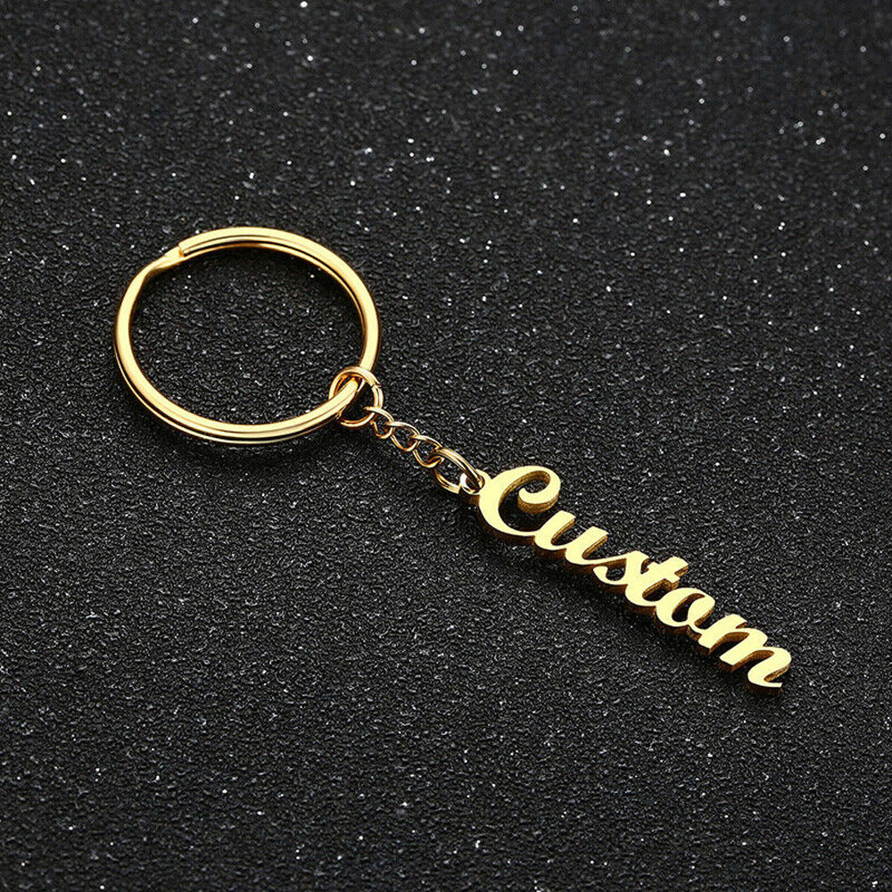 Gepersonaliseerde sleutelhanger met naamplaatje voor dames en heren als Valentijnscadeau 