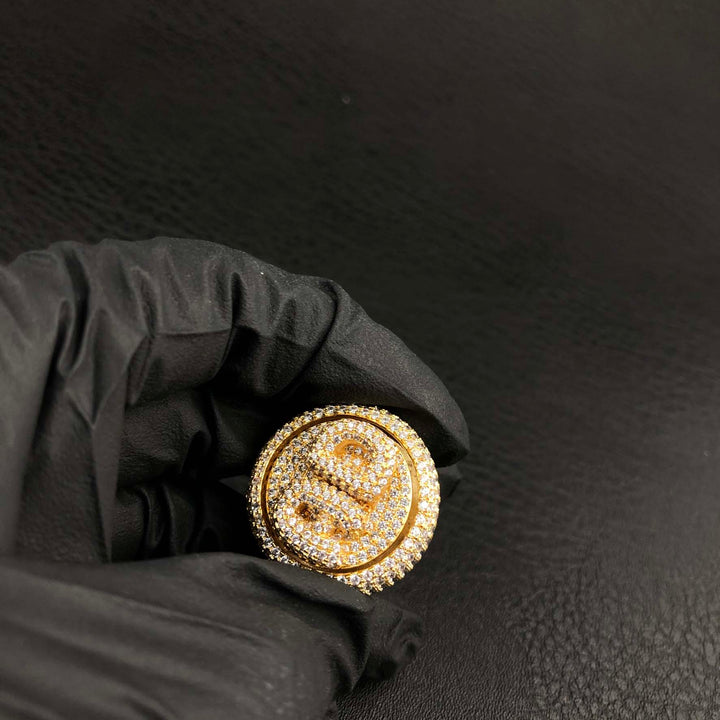 Aangepaste ring 